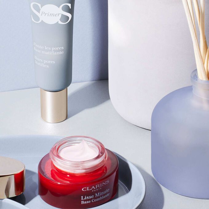 Instant Smooth Perfecting Touch mit SOS Primer