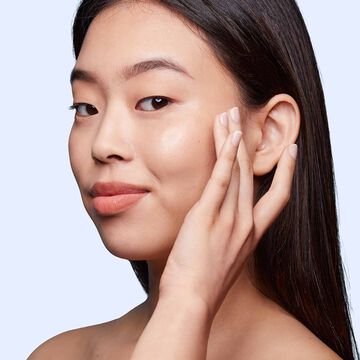 Bright Plus - Treatment Essence bei Pigmentflecken