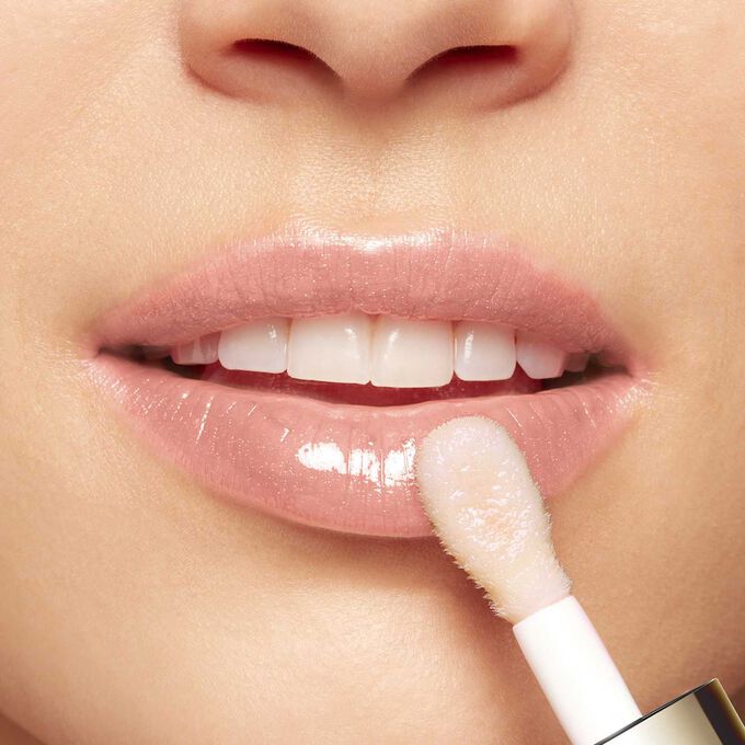 Black and White Lip Comfort Oil - Limited edition