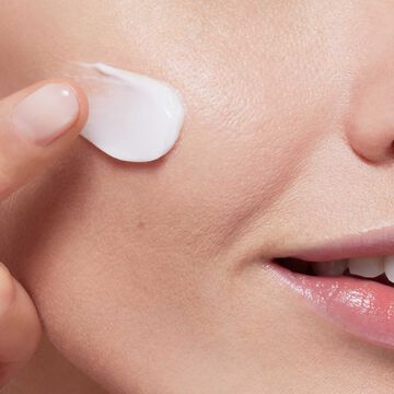 Hydra-Essentiel - Feuchtigkeit spendende, stärkende Creme-Maske