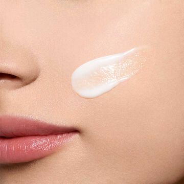 Extra-Firming Emulsion - Straffende Emulsion bei Falten